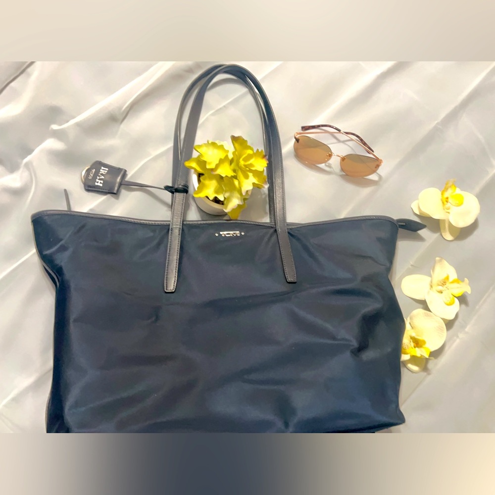 Tumi Voyageur everyday tote